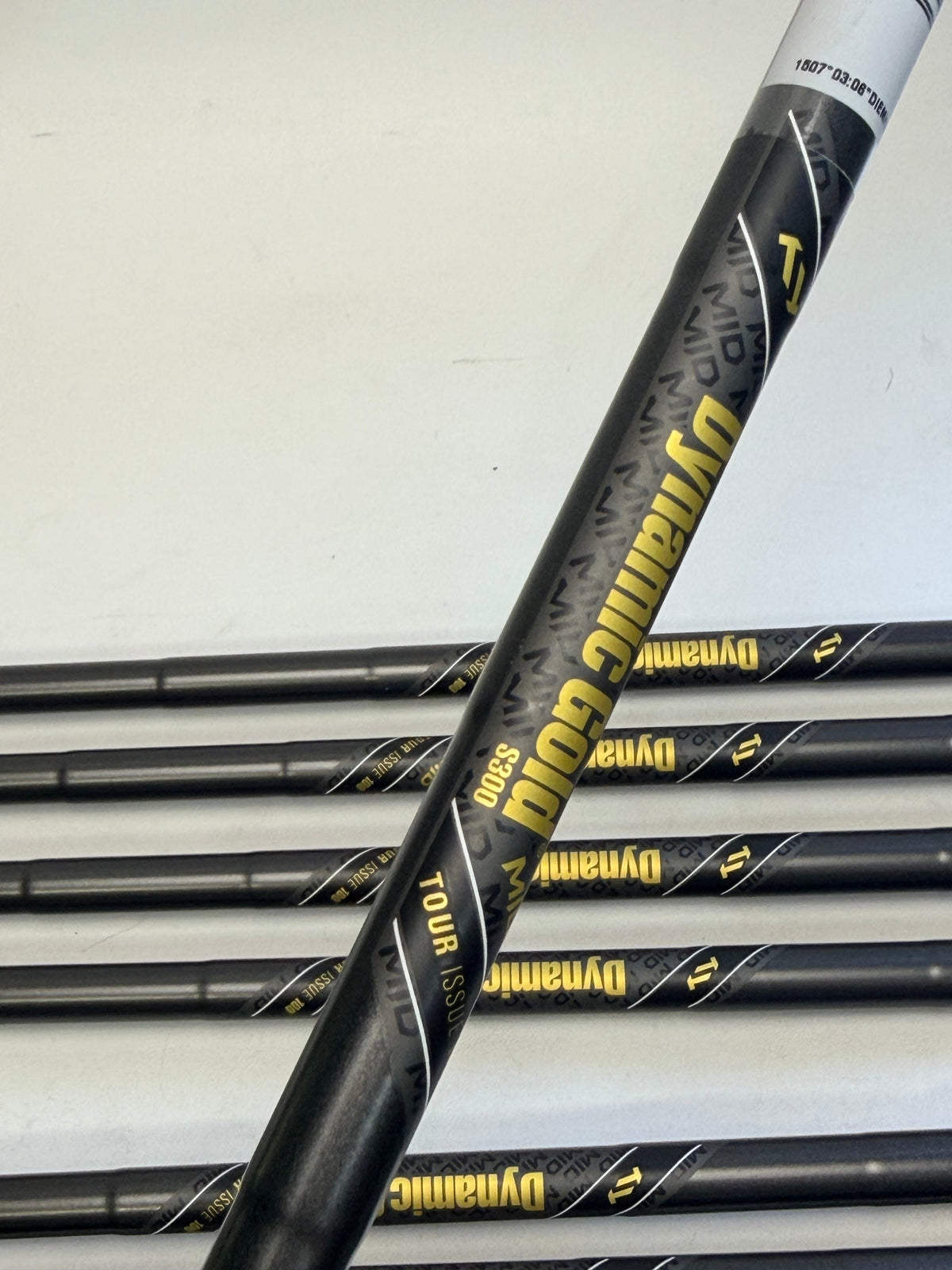 Callaway Apex Ti Fusion Black Iron Set 4-PW Steel Stiff Flex Standard (Used)